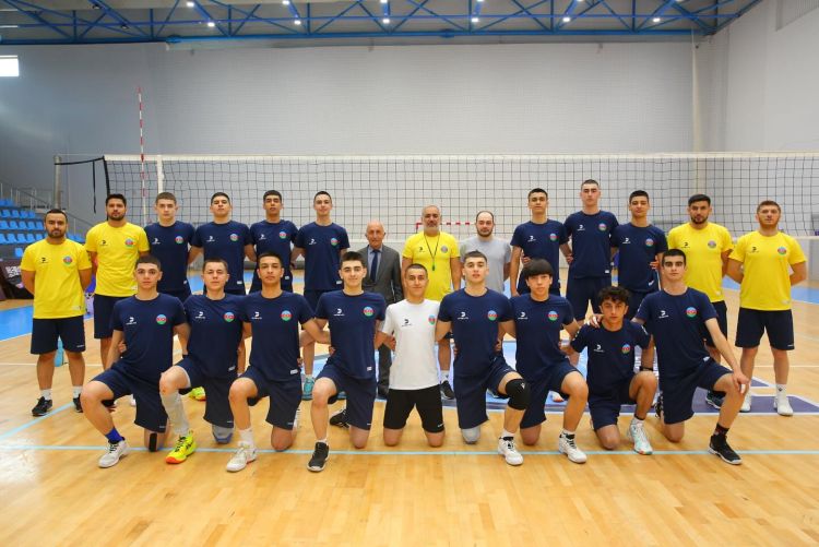 Voleybol millilərinin formalaşdırılması üçün hazırlıq prosesi davam edir