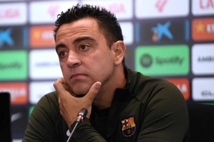 “Milan” Xavi ilə danışıqlara başlayıb