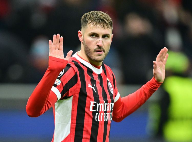 “Tottenhem” “Milan”ın forvardını hədəfləyib