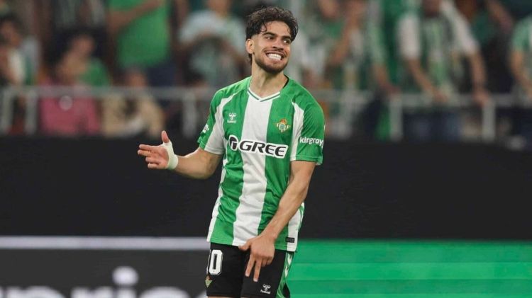 “Betis”in futbolçusu “Nyukasl”ın maraq dairəsindədir