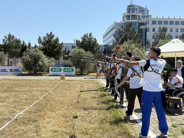 Gənclər arasında kamandan oxatma üzrə ölkə birinciliyi start götürdü
