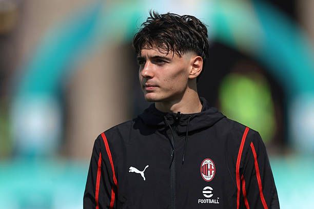 PSJ “Milan”ın gənc qapıçısını transfer edir