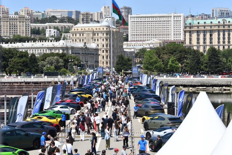 Bakıda “Classics & Supercars” festivalı başa çatıb