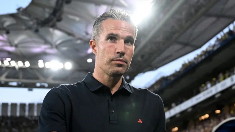 “Feyenoord” Robin van Persi ilə yollarını ayırdı