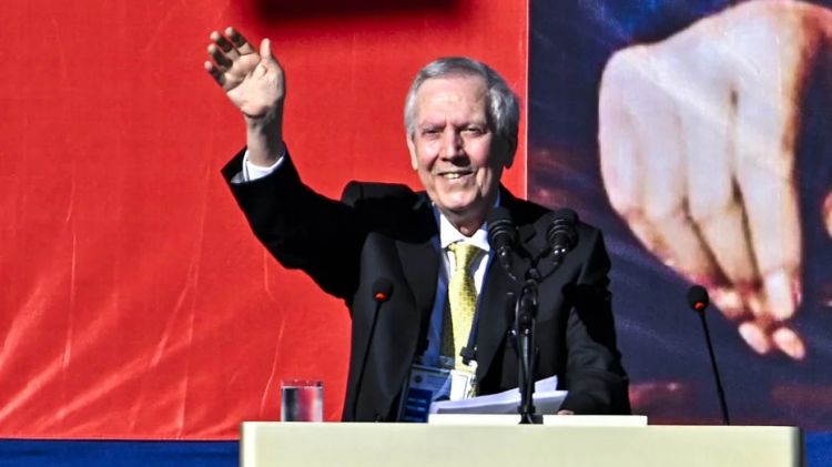 “Fənərbağça”nın yeni prezidenti bəlli oldu