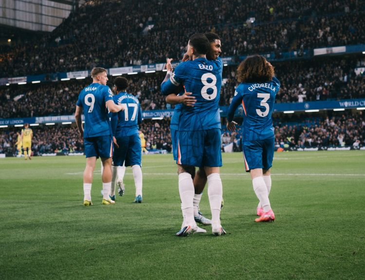 “Çelsi” yeddi futbolçunu satışa çıxarmayacaq