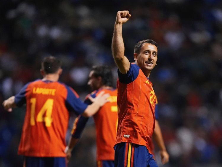 DÇ-də qeyri-adi antirekord İspaniya millisinin futbolçusuna məxsus oldu  -  