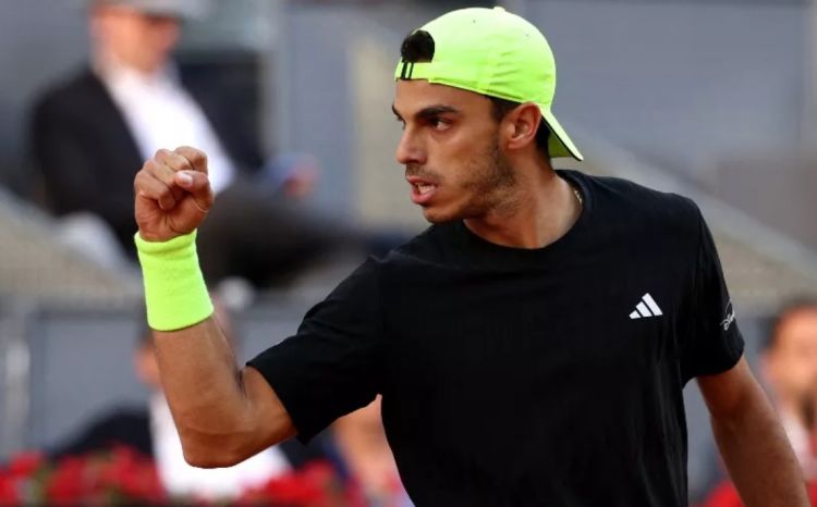 Argentinalı tennisçi Londonda çempion oldu