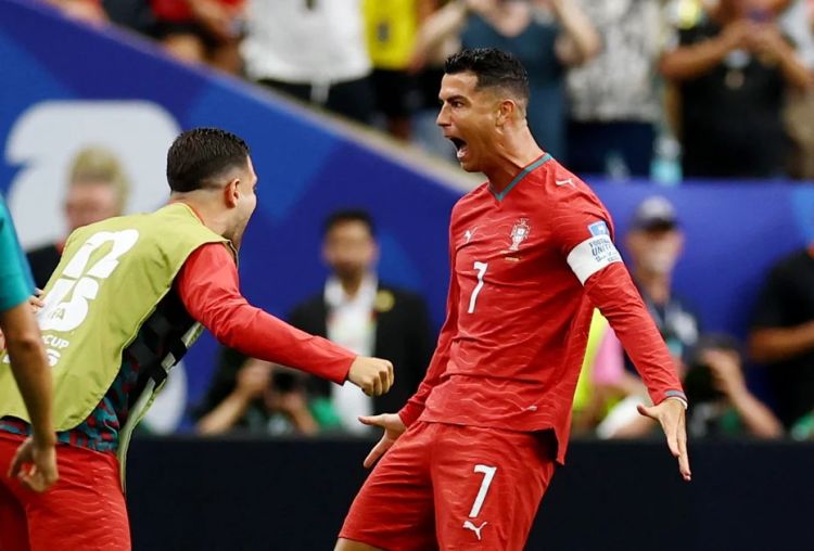 Kriştiano Ronaldo Portuqaliya futbol tarixində yeni rekorda imza atdı
