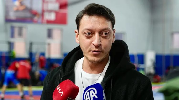 Məsut Özil Türkiyə Futbol Federasiyasına rəhbərlik edə bilər