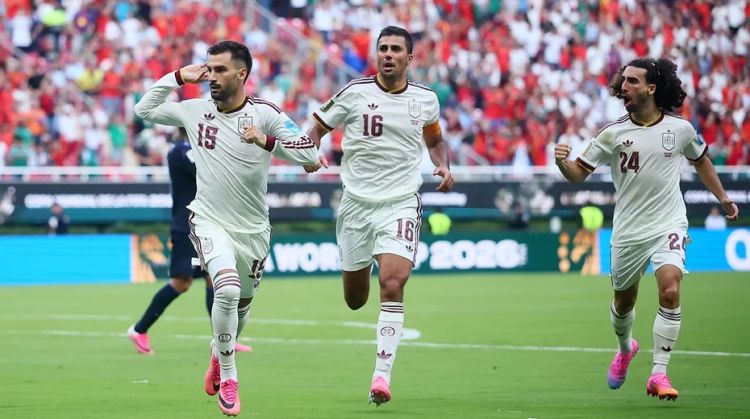 İspaniya Uruqvayı minimal hesabla məğlub etdi