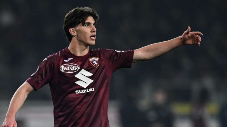 "Çelsi" sabiq futbolçusunu geri qaytarmaq istəyir