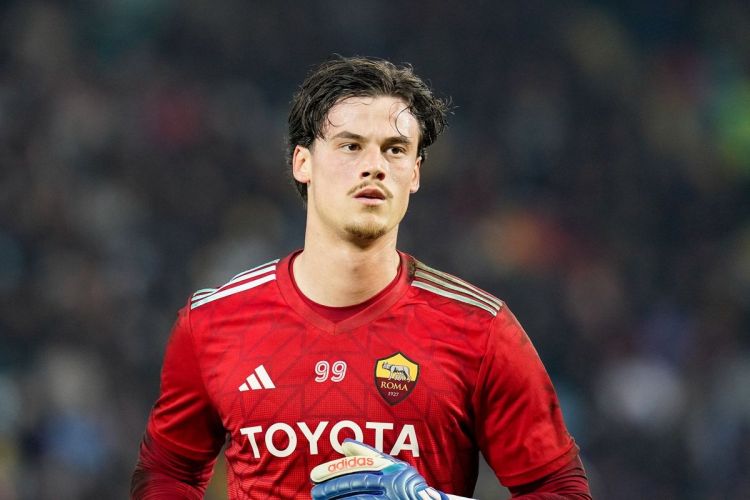"Yuventus" "Roma"nın qapıçısını transfer etmək istəyir