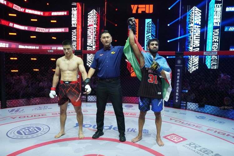 Azərbaycanlı MMA döyüşçüsü Çində rəqibini ilk raundda məğlub etdi