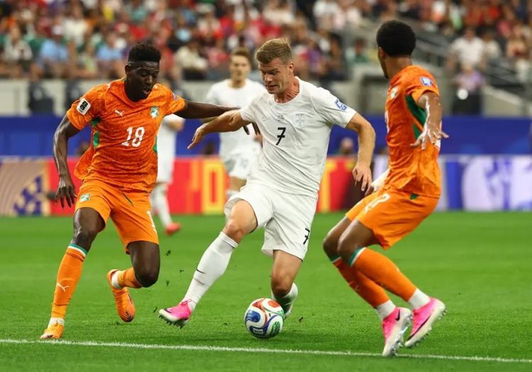 Holand Norveçi 1/8 finala daşıdı