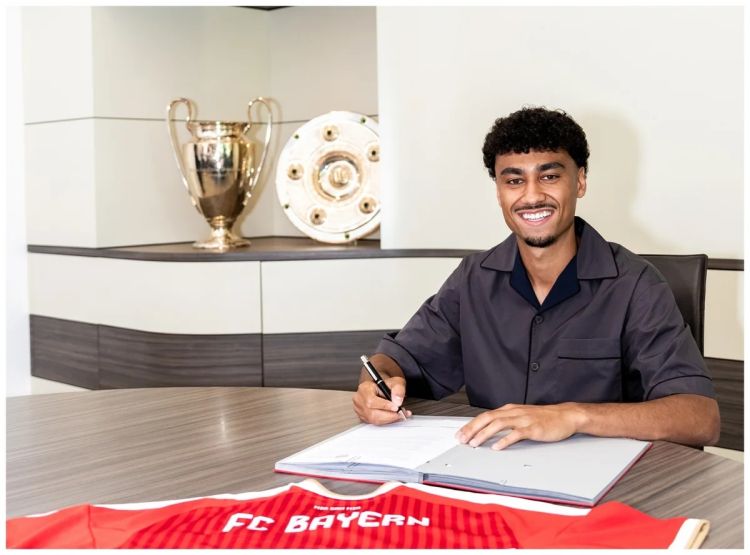 "Bavariya" Almaniya millisinin müdafiəçisini transfer etdi