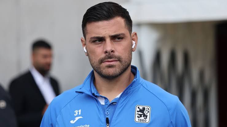 Kevin Folland futbolçu karyerasını başa vurdu