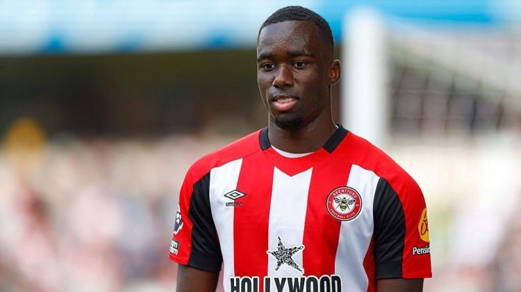 Kayode “Brentford”la yeni müqavilə imzaladı
