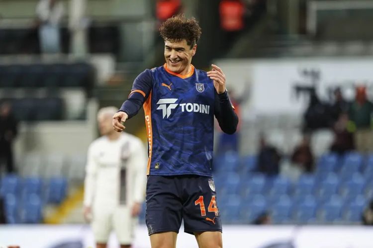 “Başakşəhər” Şomurodovun transfer hüququnu aldı
