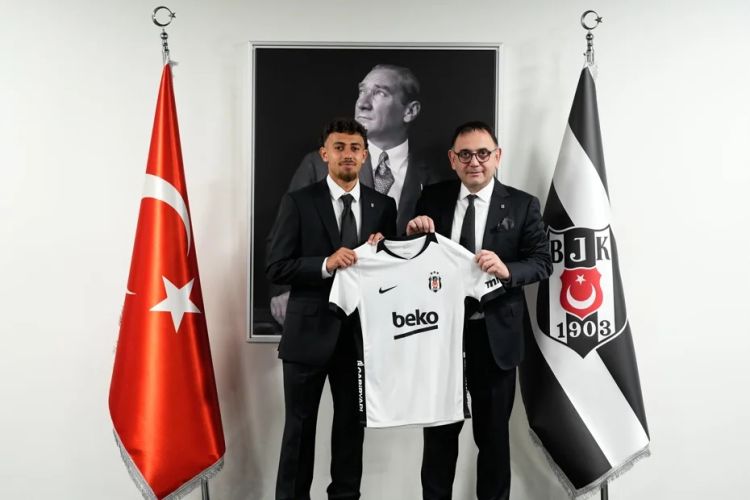 "Beşiktaş" ikinci transferini rəsmən açıqladı