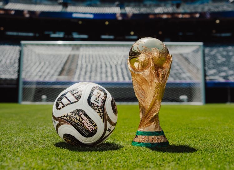 Dünya çempionatının final topu təqdim olundu