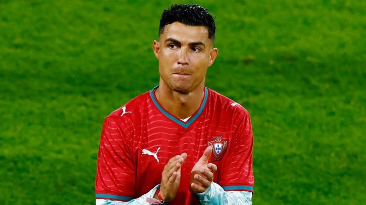 Ronaldo milli komanda ilə bağlı qərarını hələ verməyib
