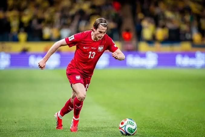 "Benfika" Polşa millisinin üzvünü transfer etdi