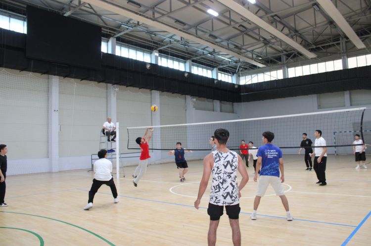 “Cyber Summer School 2026” çərçivəsində voleybol turniri keçirilib