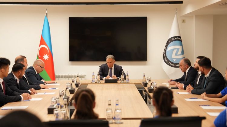 Rəşad Nəbiyev Avropa çempionu olan yeniyetmə cüdoçularla görüşdü