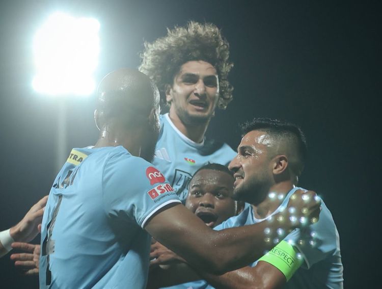 "Zirə" ilk oyunda "Torpedo"nu böyük hesabla məğlub etdi