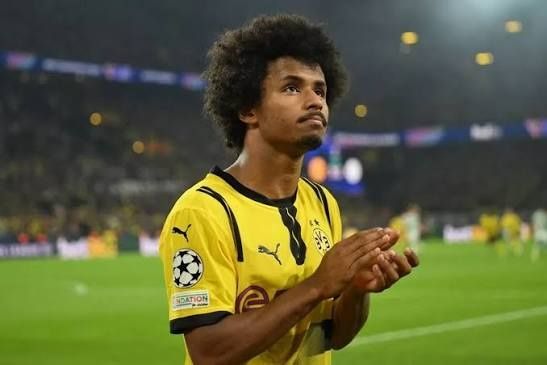 Adeyemi "Barselona"ya keçidini tamamlamaq üzrədir