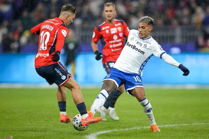 "Beşiktaş" "Dinamo"nun futbolçusunu transfer etmək istəyir