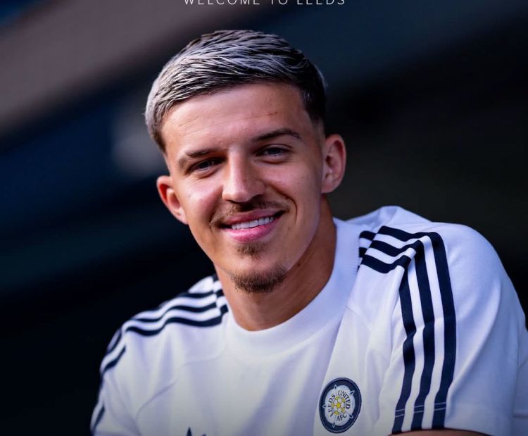 "Lids" millinin müdafiəçisini transfer etdi
