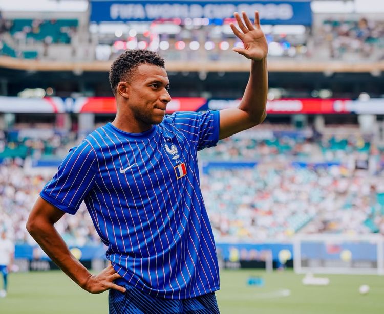 Mbappe dünya çempionatlarında yeni rekord müəyyənləşdirdi