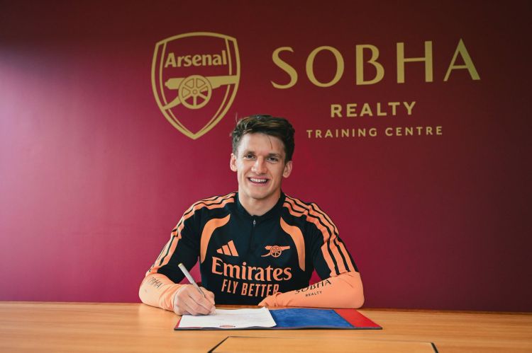 "Arsenal" 40 milyon avroluq transferini rəsmən açıqladı