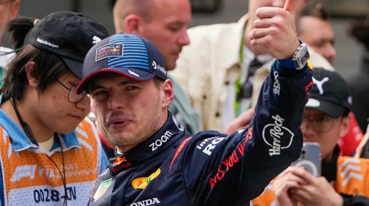 "Red Bull" Verstappenə yeni müqavilə təklif etdi