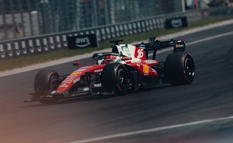 Ralf Şumaxer “Ferrari”ni sərt tənqid etdi