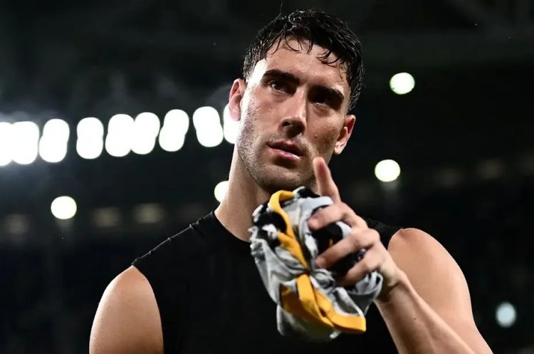 "Beşiktaş" Salahdan sonra Vlahoviçə yönəldi