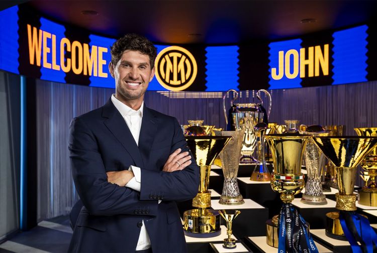 "İnter" Con Stounsun transferini rəsmiləşdirdi