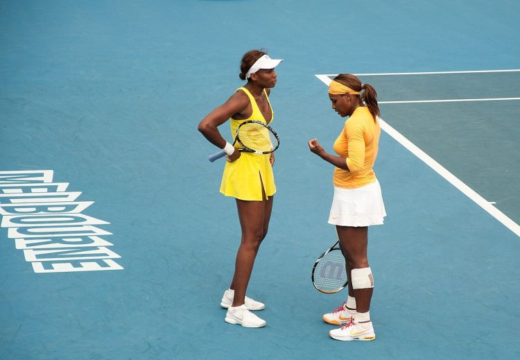 Serena və Venus Uilyams Cincinnatidə cütlük yarışında iştirak edəcək