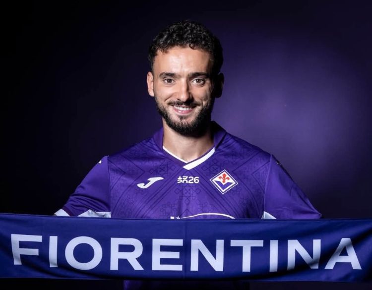 "Yuventus"un futbolçusu "Fiorentina"ya keçdi