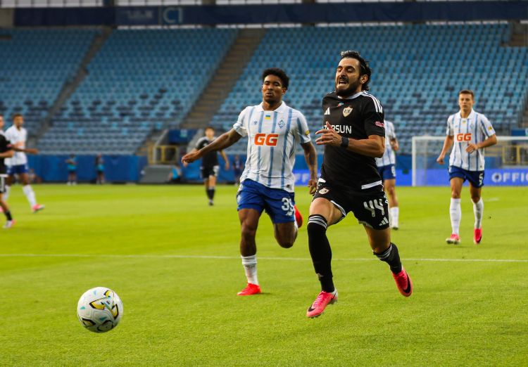 "Qarabağ" "Dinamo"ya minimal hesabla uduzdu