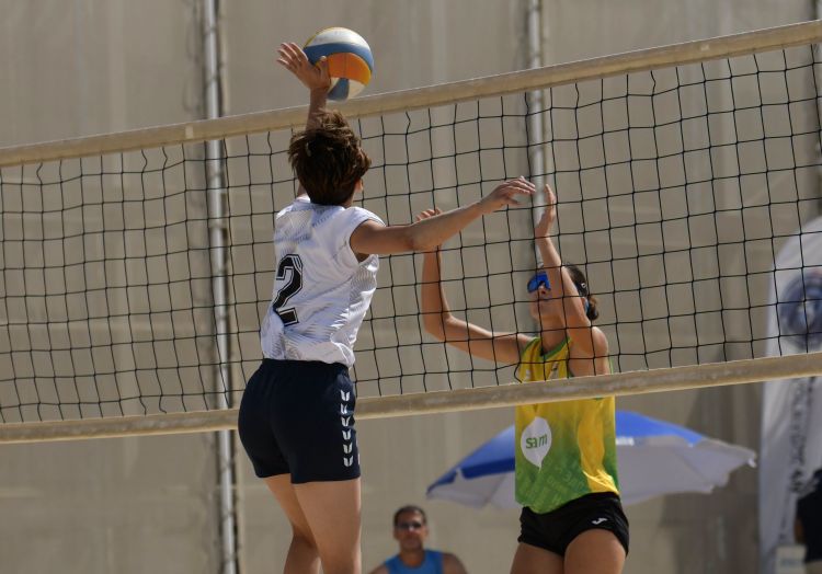 Çimərlik voleybolu üzrə ölkə çempionatında finalçılar müəyyənləşdi