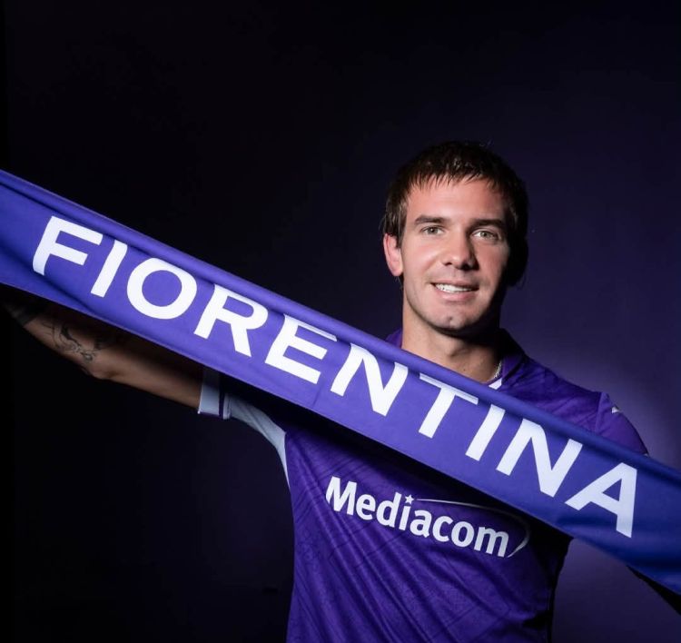 "Real" argentinalı futbolçusunu "Fiorentina"ya icarəyə göndərdi
