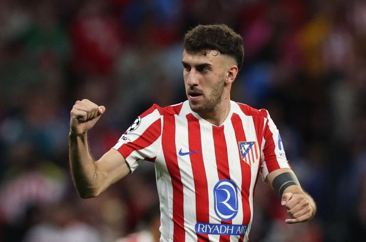 “Atletiko”nun müdafiəçisi İngiltərə klubuna keçir