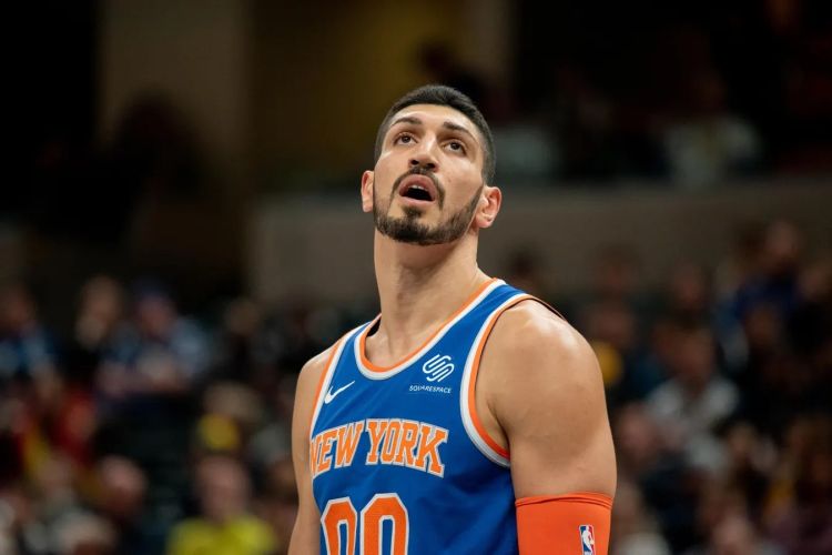 Donald Trampın oğlu Enes Kanterin WNBA planını dəstəklədi