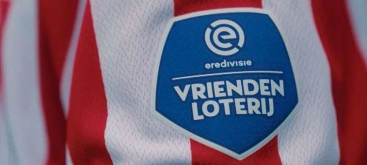 PSV evdə qələbəni əldən verdi