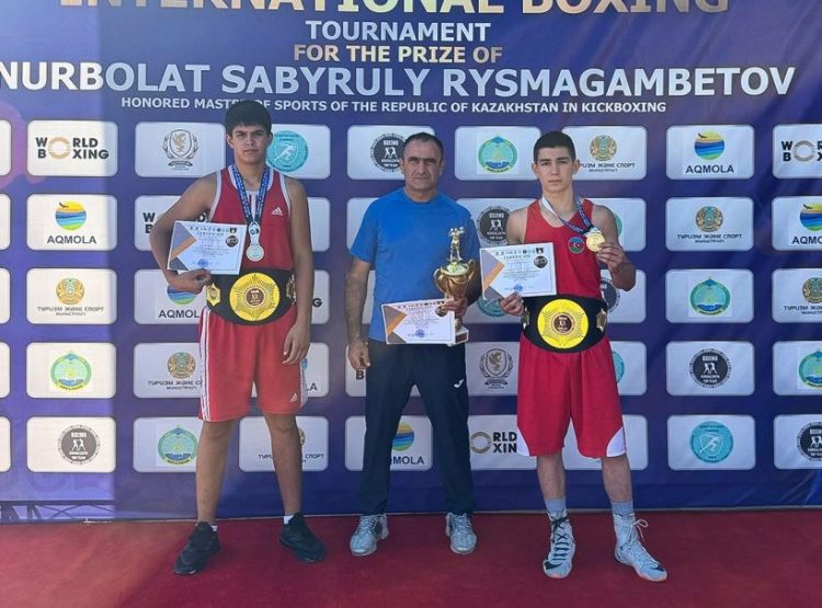 Azərbaycanın 2 boksçusu Qazaxıstanda qızıl medal qazanıb