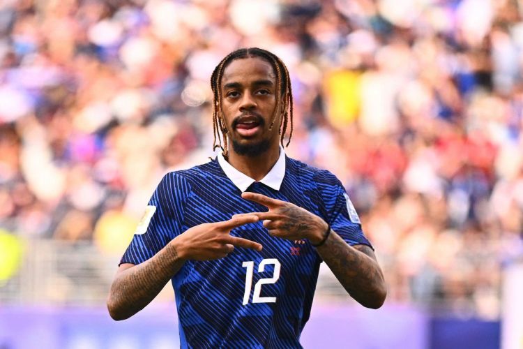 “Liverpul” Bredli Barkolanın transferinə bir addım da yaxınlaşdı