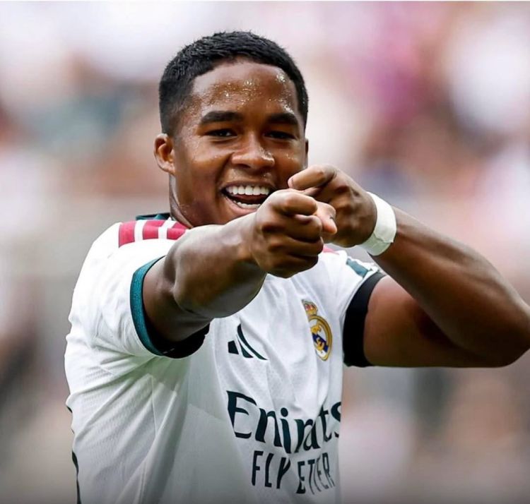 “Real Madrid” Endriki icarəyə verməkdən imtina etdi